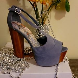 Ash Blue T Cross Jessica Simpson platform